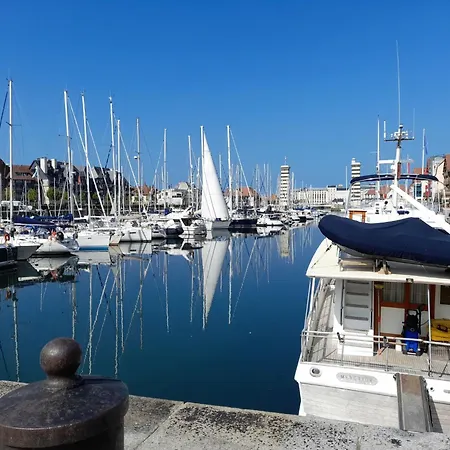 Апартаменты Les Marinas-17 By Interhome *